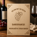 Sangiovanese Holzschild – „Ich bin wie ein guter Sangiovanese“ | Lasergravur Rotwein Geschenk