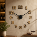XXL Wein Wanduhr aus Holz – Lasergravur Ziffern mit Wein-Motiven | Geschenk für Weinliebhaber